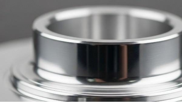 精密不锈钢零件CNC加工的表面处理技术