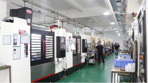 铝外壳CNC加工中，如何优化工件装夹与夹具设计？