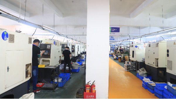 CNC加工材料选择指南：特性、性能与应用